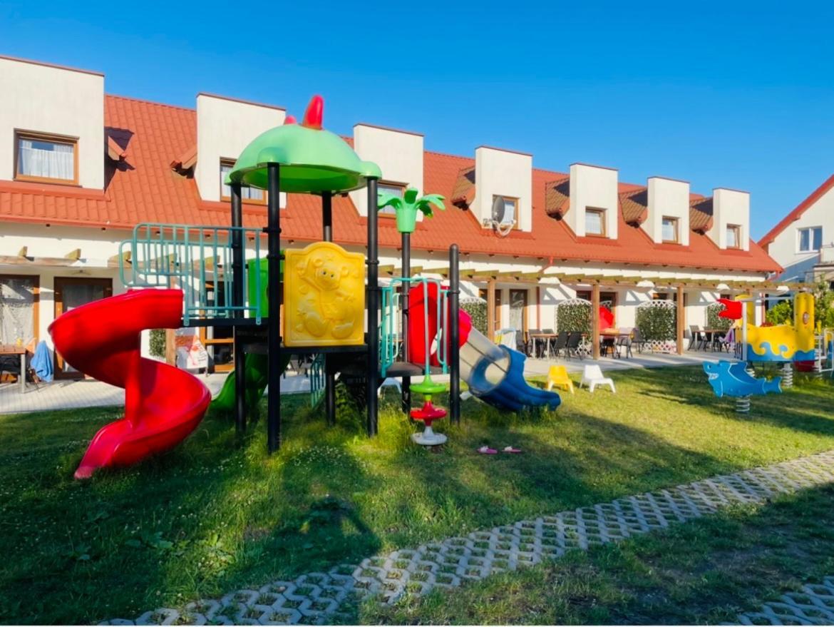 Niebieskie Migdaly Grzybowo  Exterior foto